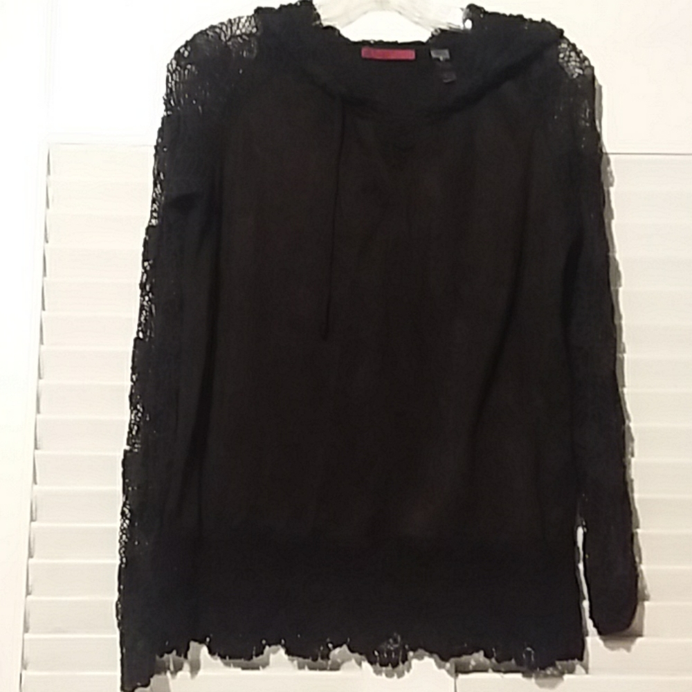 BKEred Pullover Shirt